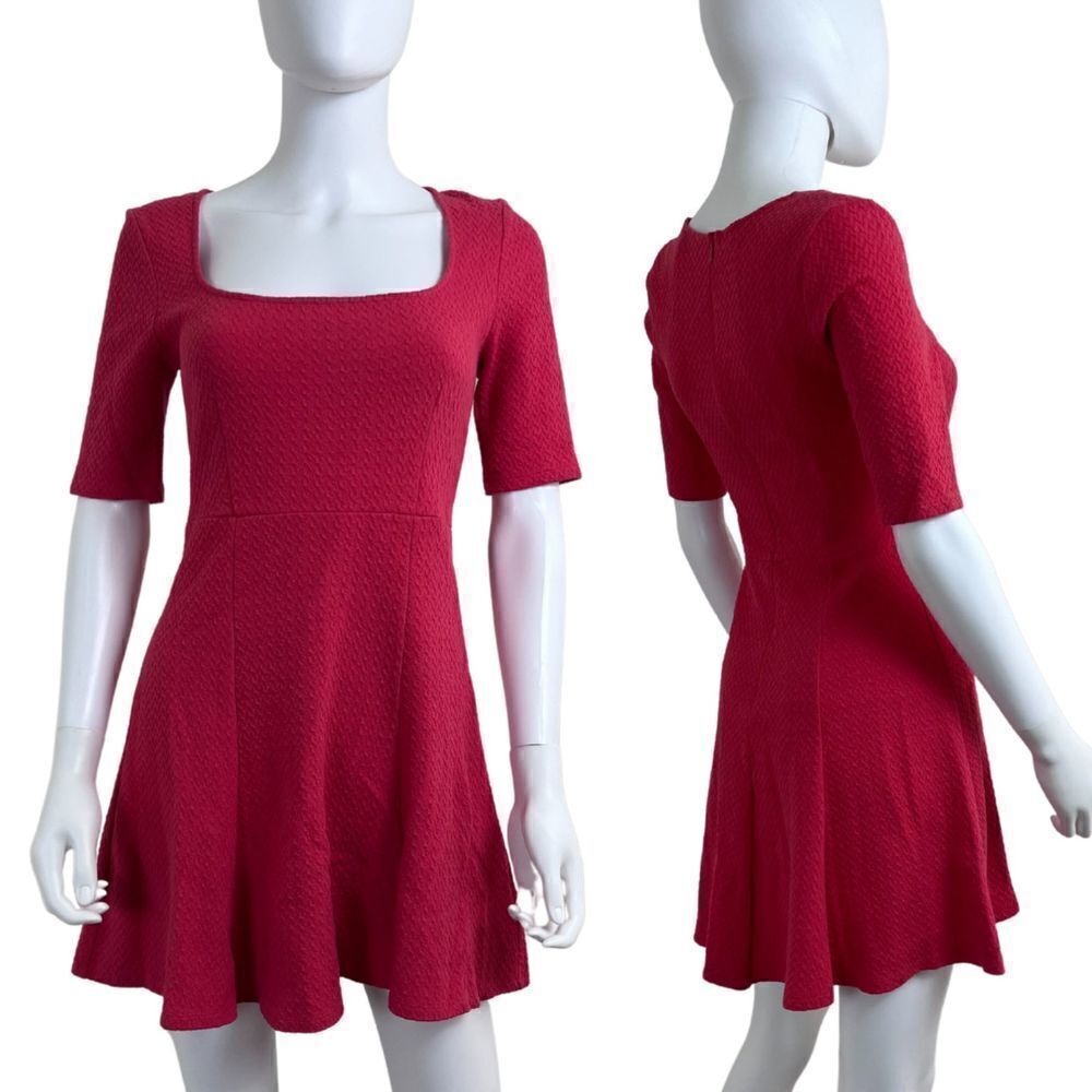 Pins & Needles Women's Size S Red Knit Cotton Textured Fit & Flare Mini Dress